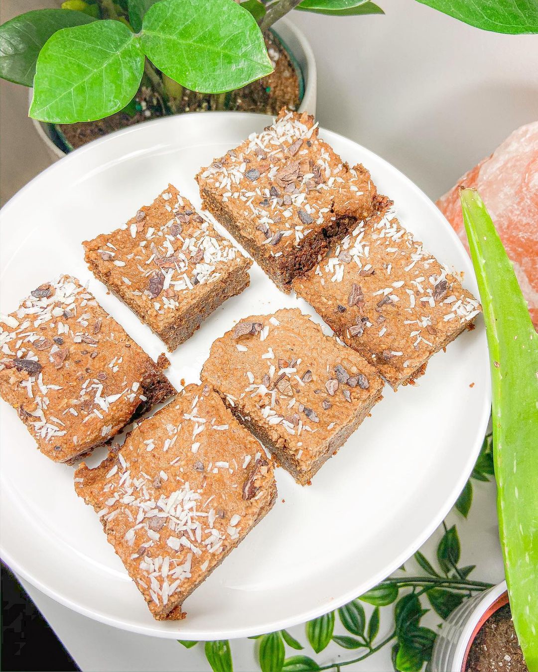 3 Ingredient Raw Vegan Brownies