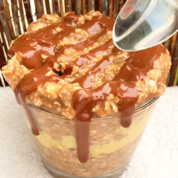 Peanut Butter Chocolate Overnight Oats