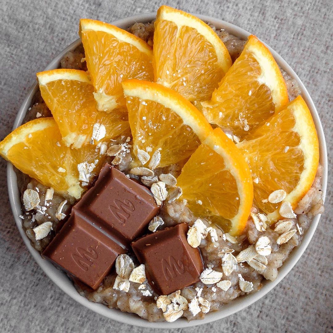 Orange and Chocolate Oatmeal Bowl