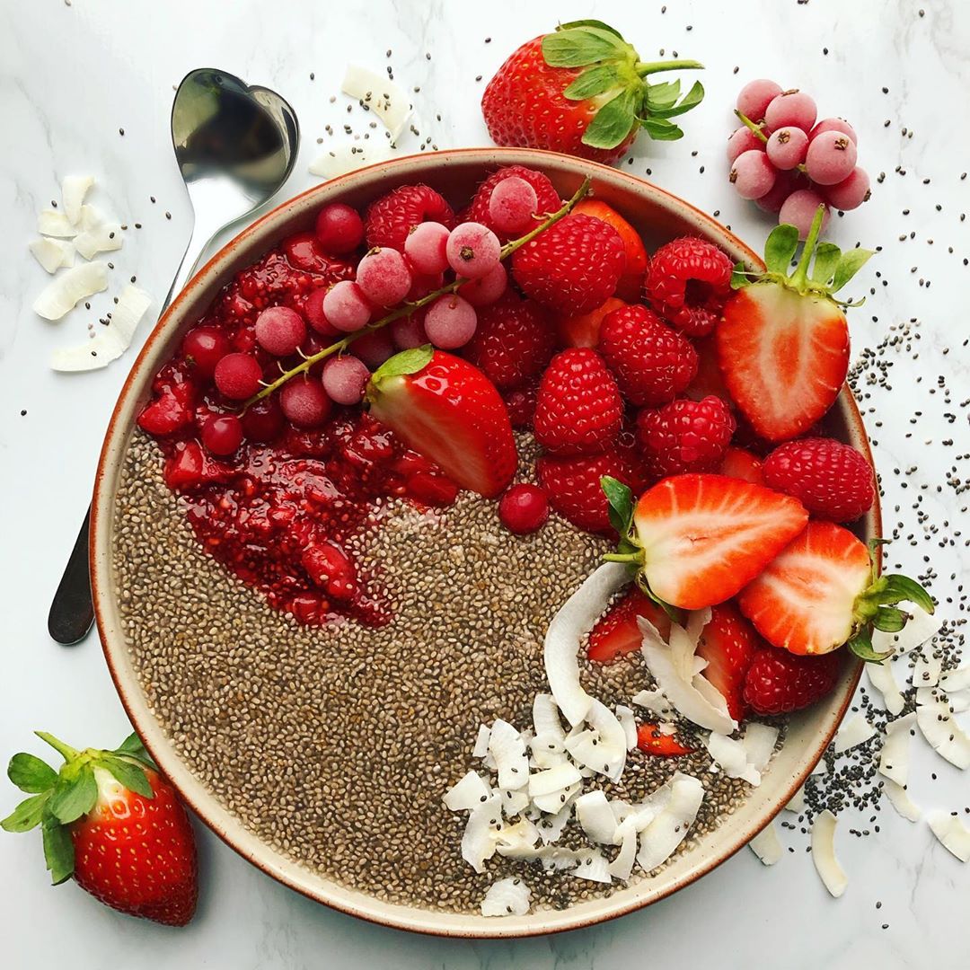 Refreshing Chia Pudding with Coconut Water and Vanilla
