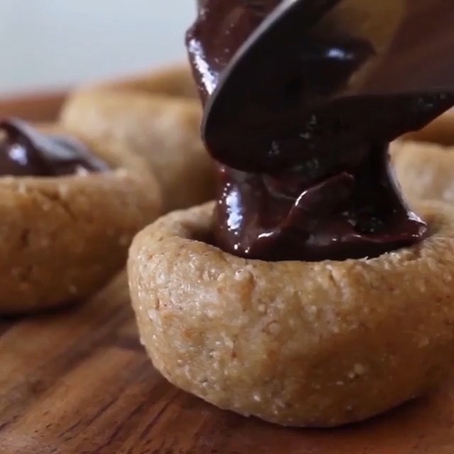 No-bake peanut butter cups