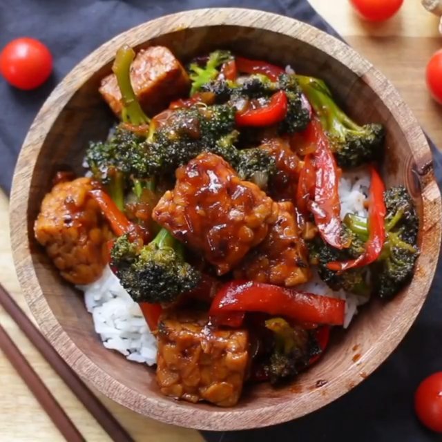 General Tso's Tempeh