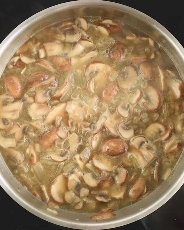 Mushroom Sauce with Mashed Potatoes