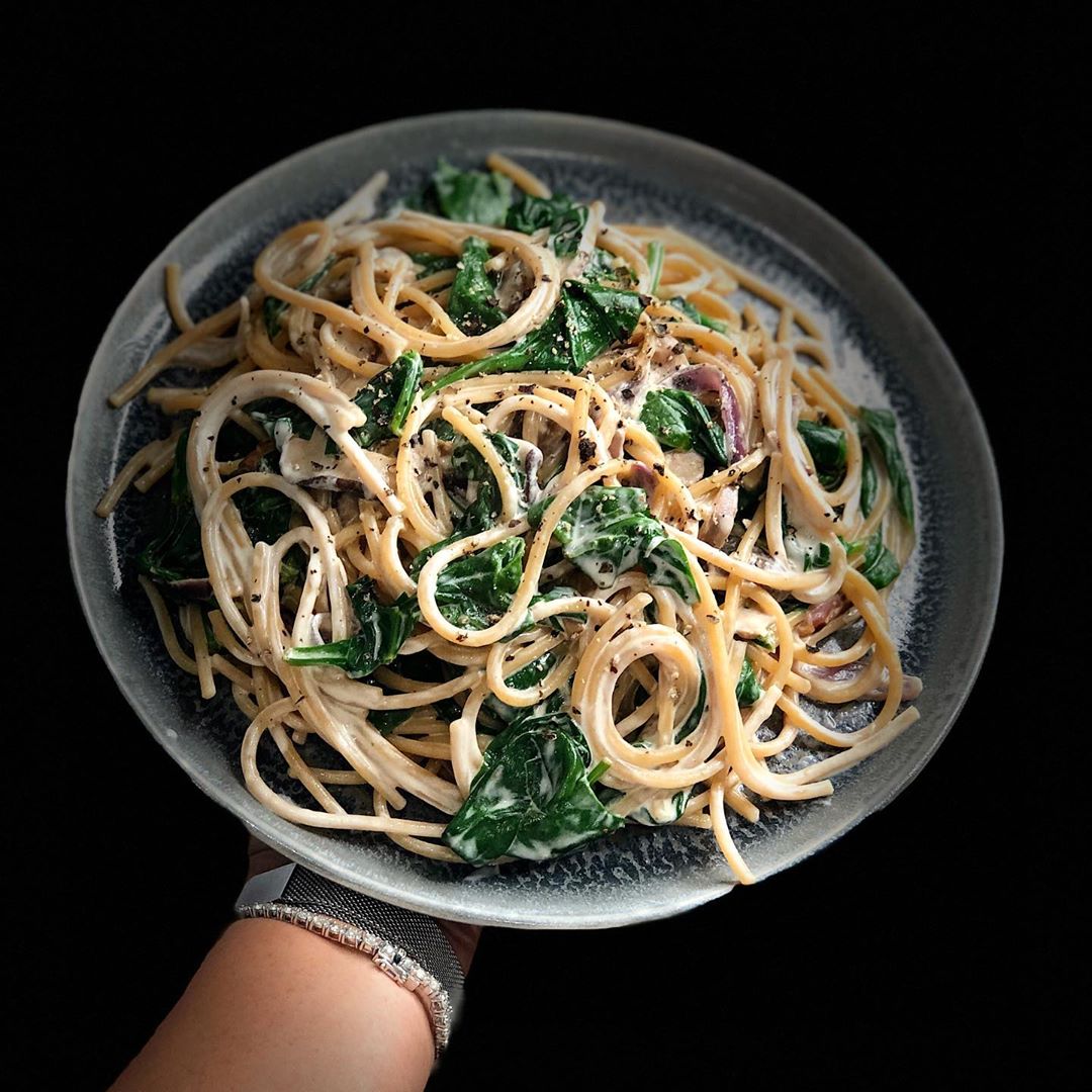 Vegan White Sauce Spaghetti with Spinach Mushrooms