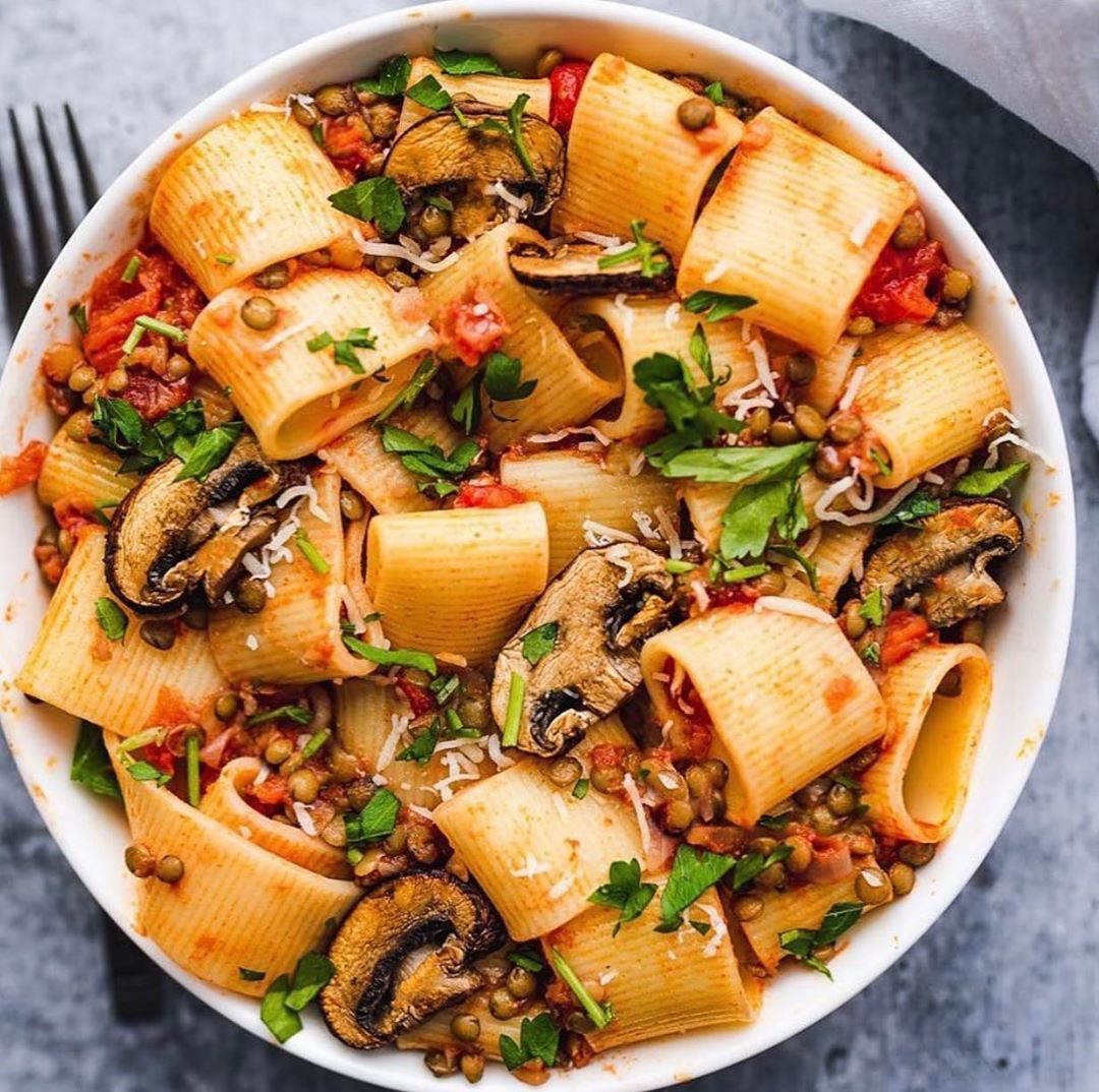 Hearty Vegan Lentil Mushroom Bolognese