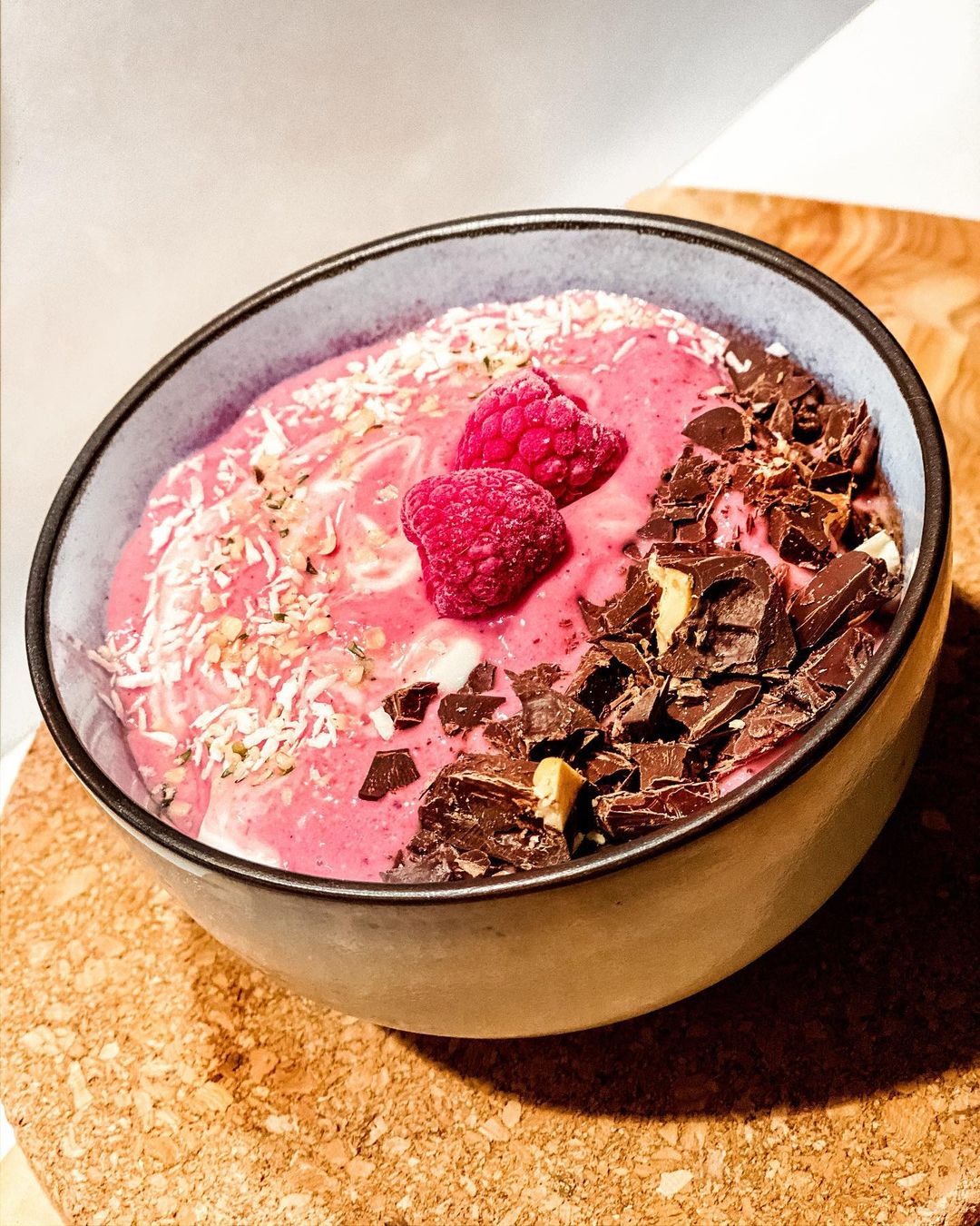 Vegan Berry Banana Smoothie Bowl Delight