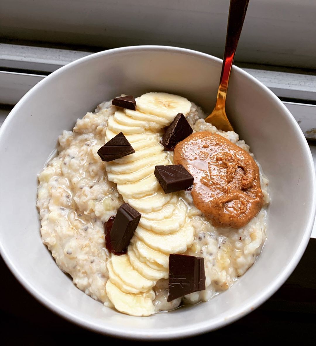 Vegan Almond Chocolate Porridge
