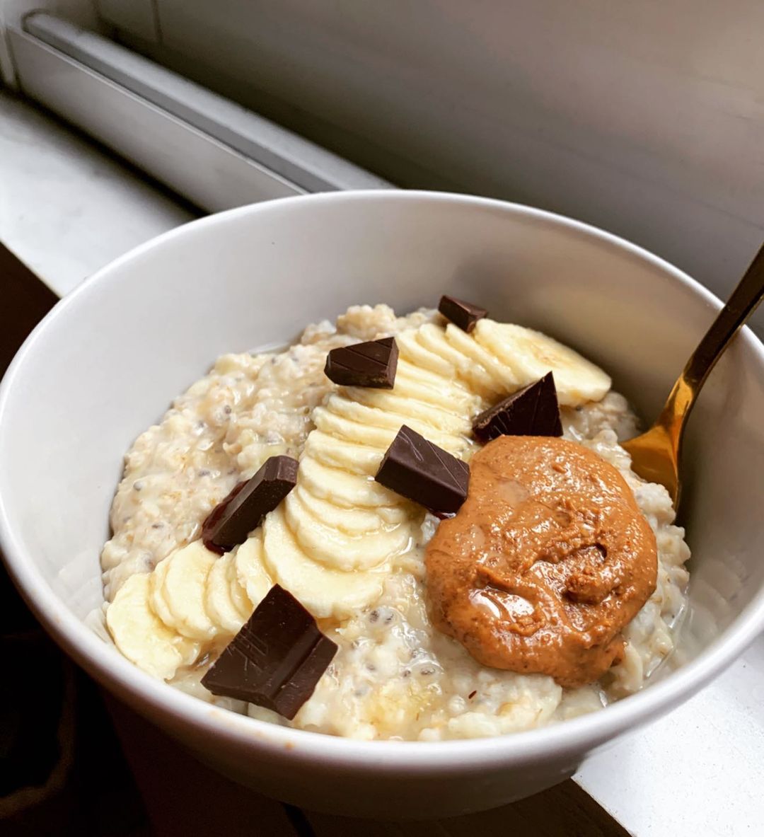 Vegan Almond Chocolate Porridge