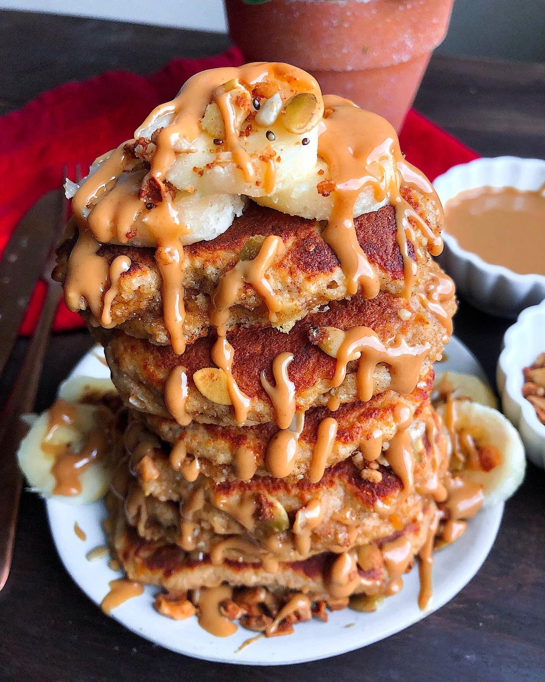 Fluffy Banana Pancakes with Granola Topping
