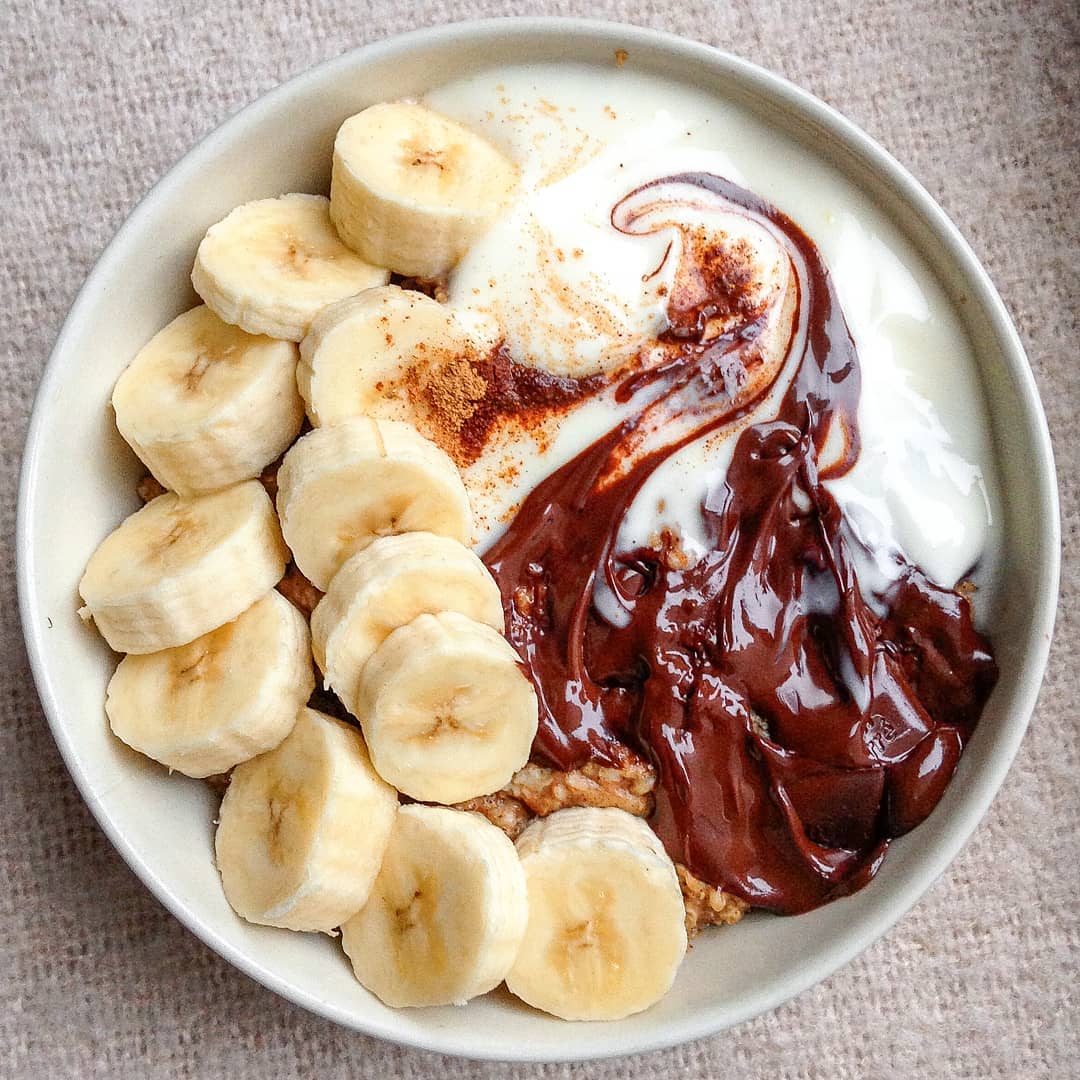 Delicious Chocolate Banana Oatmeal Breakfast