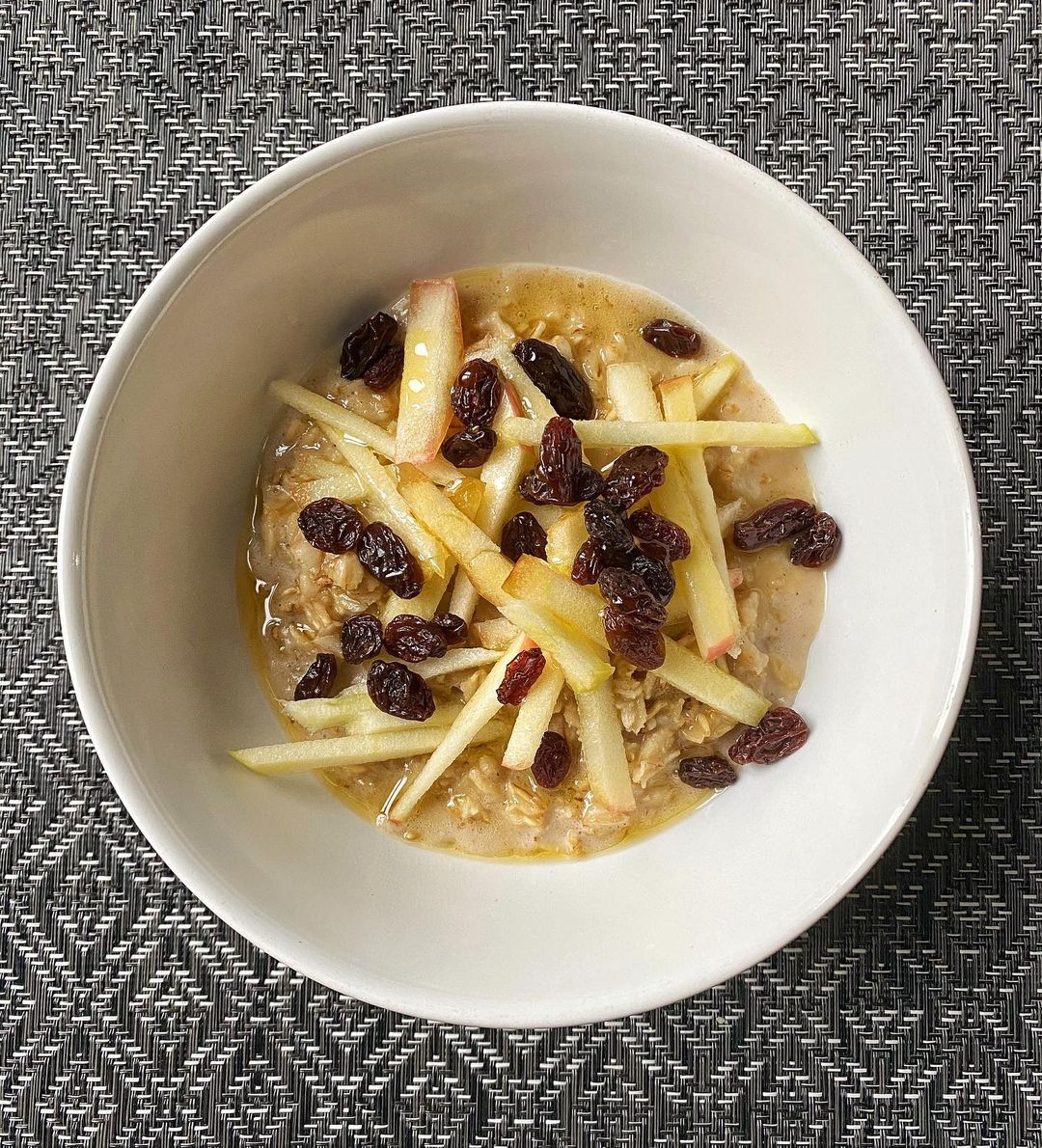 Cinnamon Nutmeg Oat Porridge