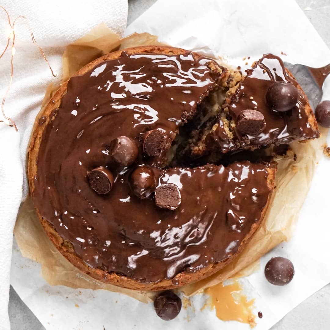 Vanilla Cake with Chocolate Chunks and Brownie Bites