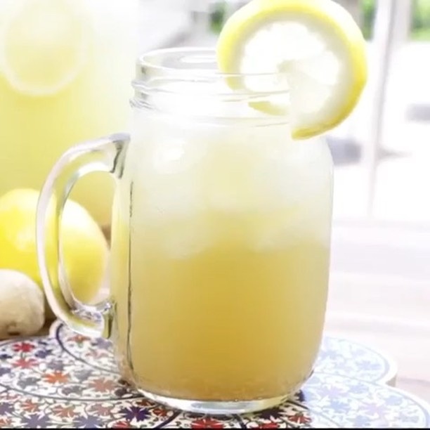 Homemade Ginger Lemonade with Maple Syrup