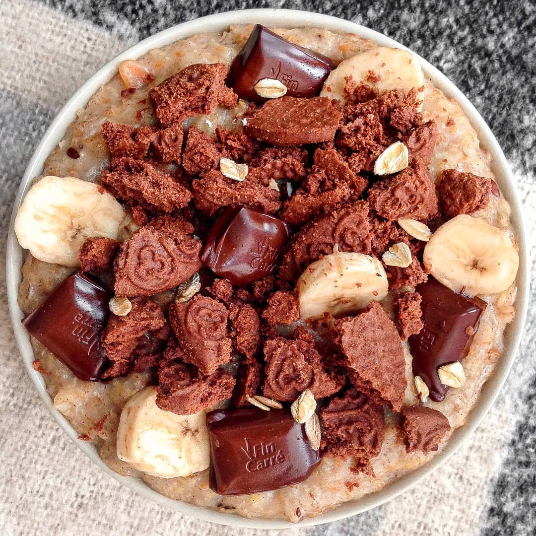Messy Banana Chocolate and Cookies Oatmeal