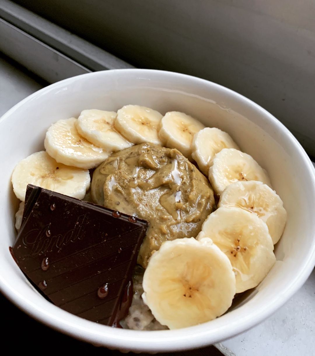 Vegan Pistachio Tahini Porridge