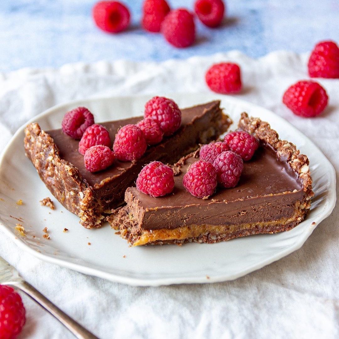 Vegan Chocolate Caramel Tart