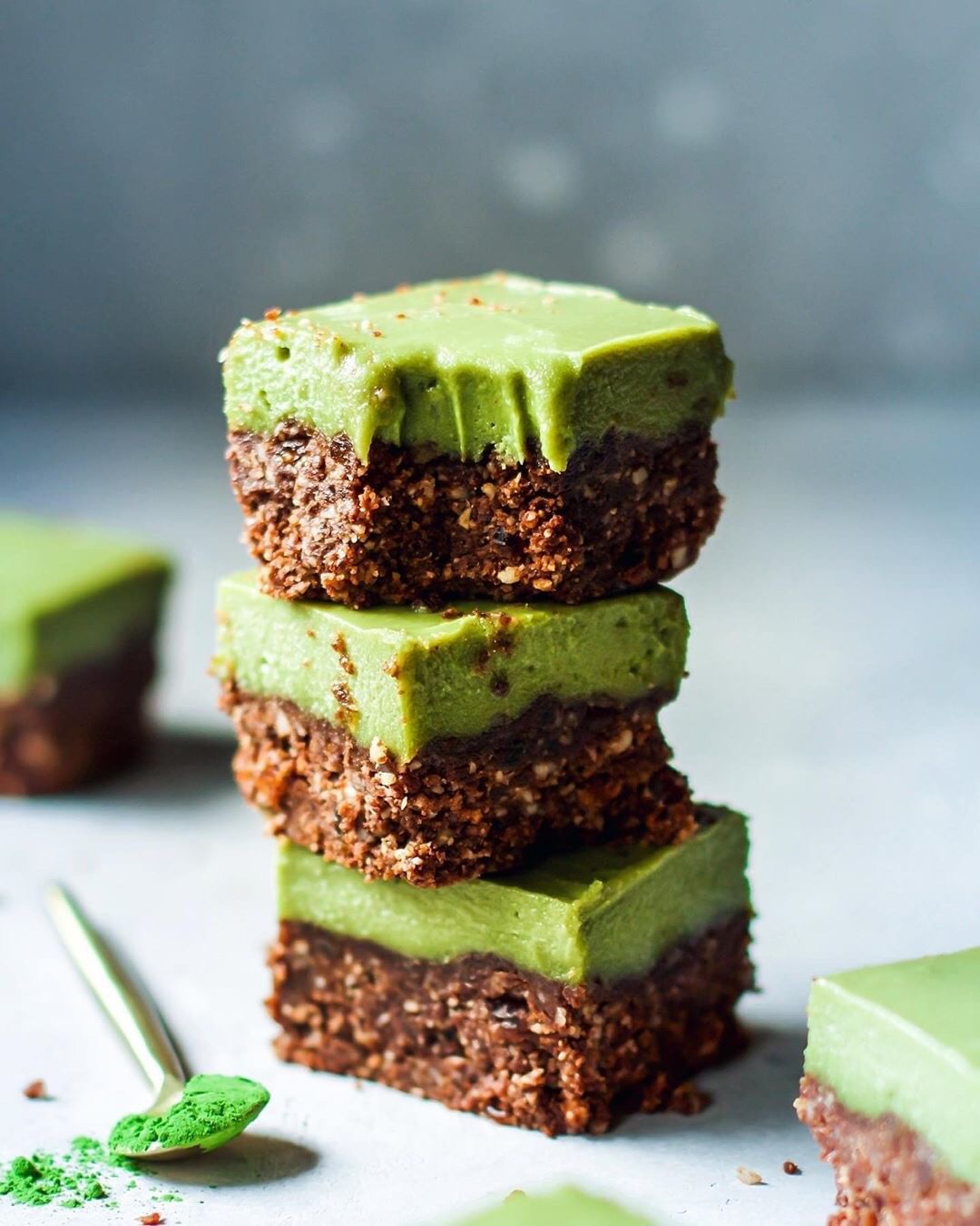 No-Bake Matcha Date Brownies