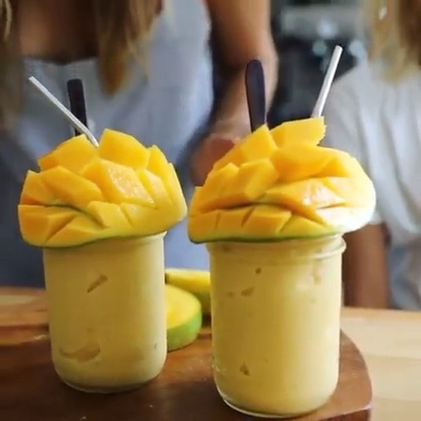 Mango and Banana Smoothie Bowl