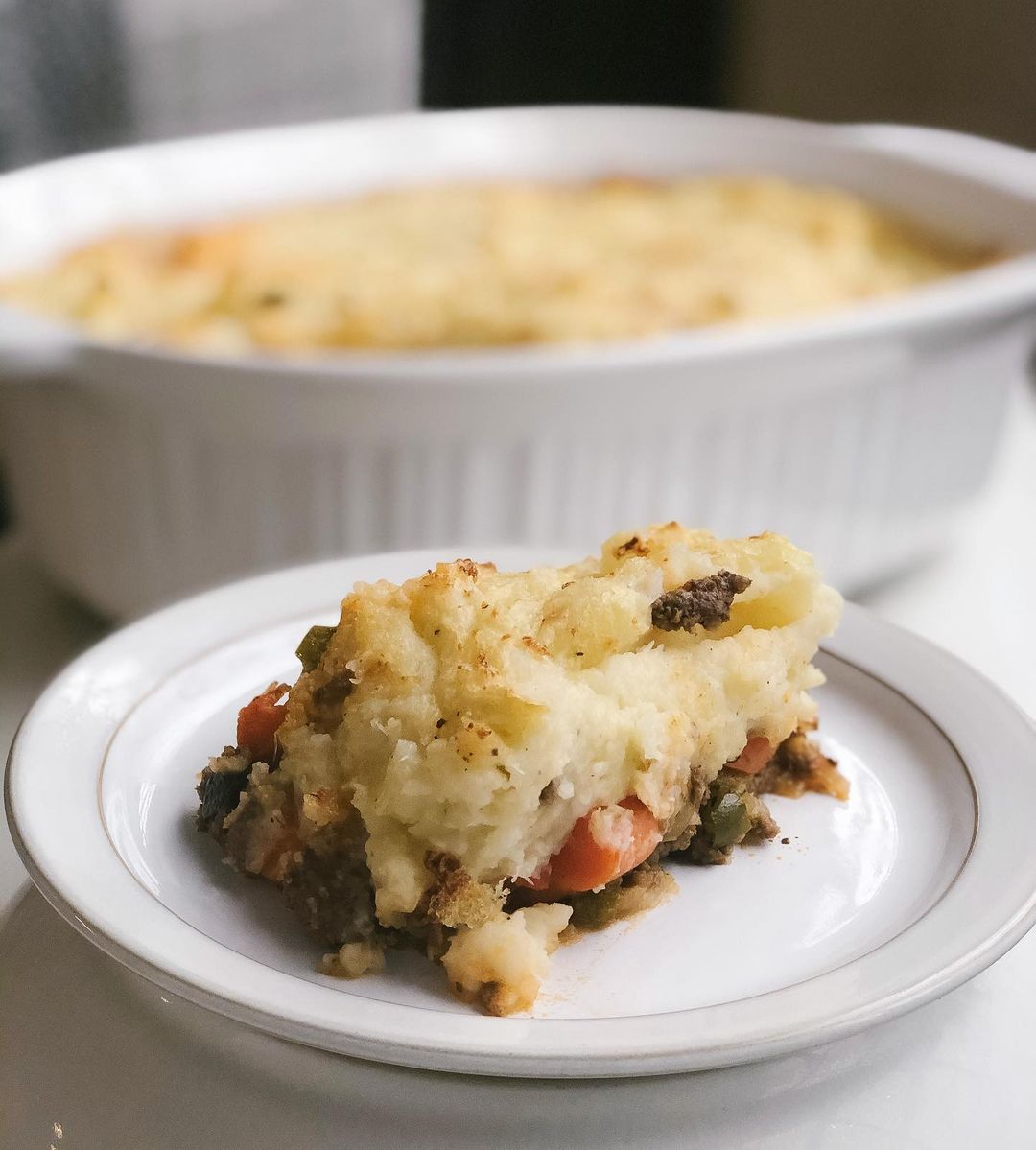 Healthy Shepherd's Pie with Veggies and Cauliflower Mash