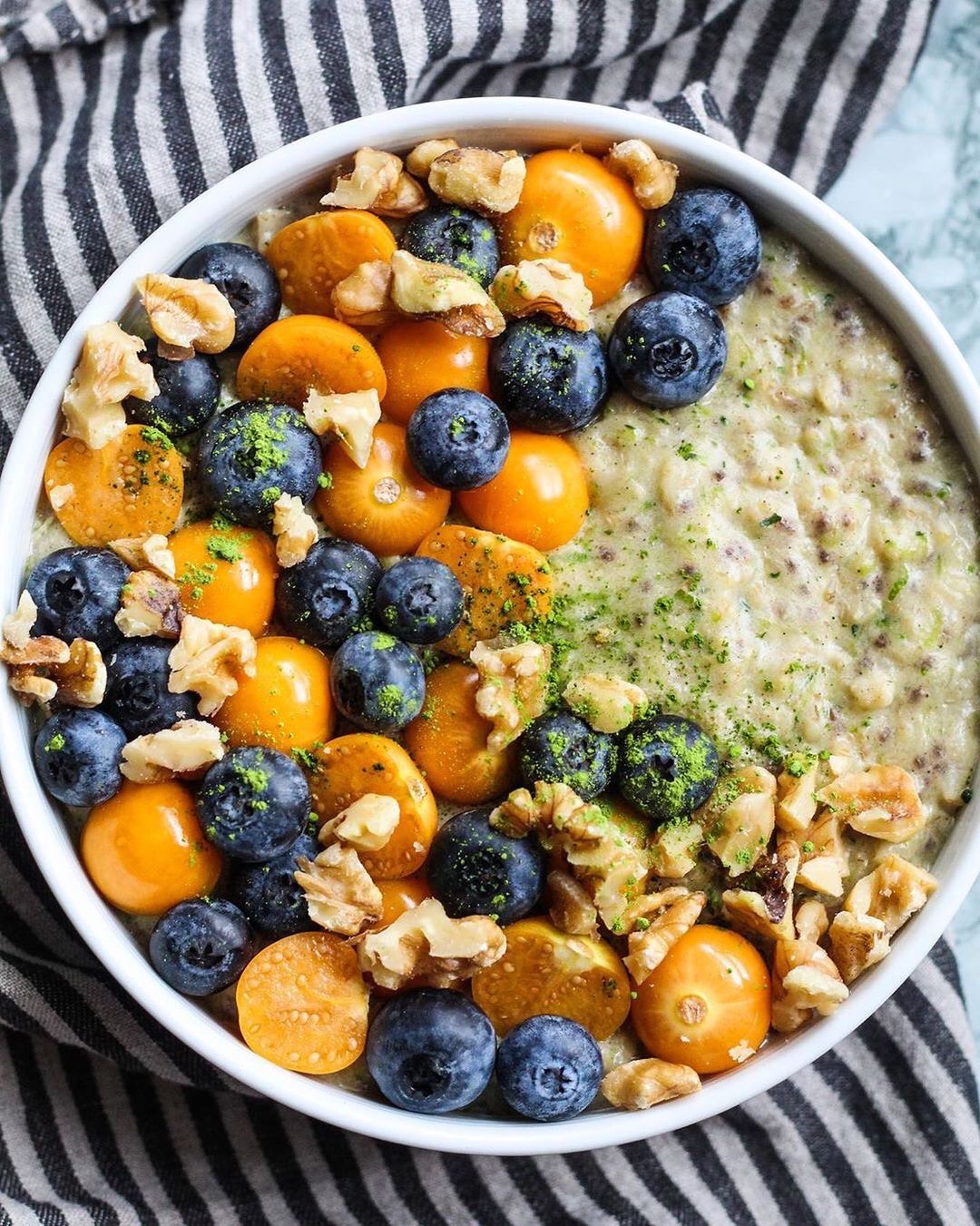 Nutritious Vegan Zoats with Almond Milk