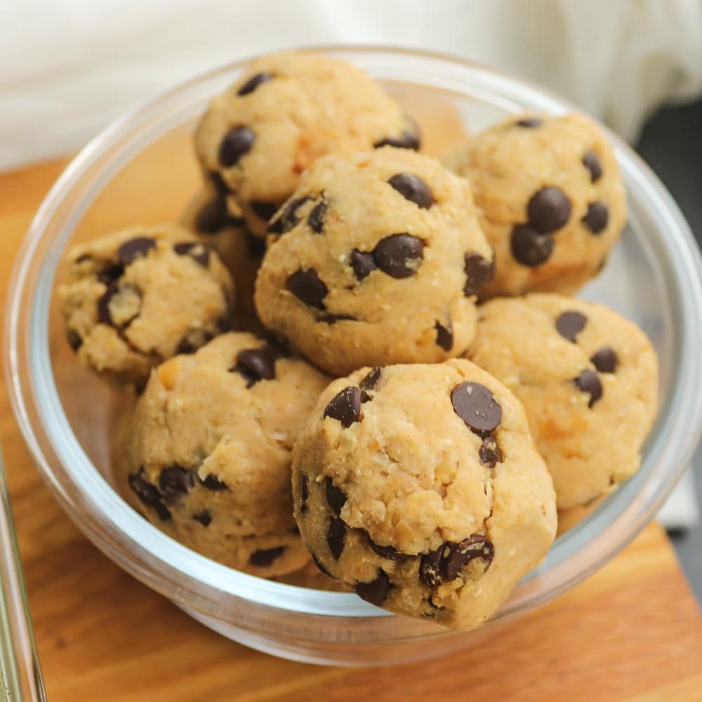 Chickpea Cookie Dough Balls and Overnight Oats