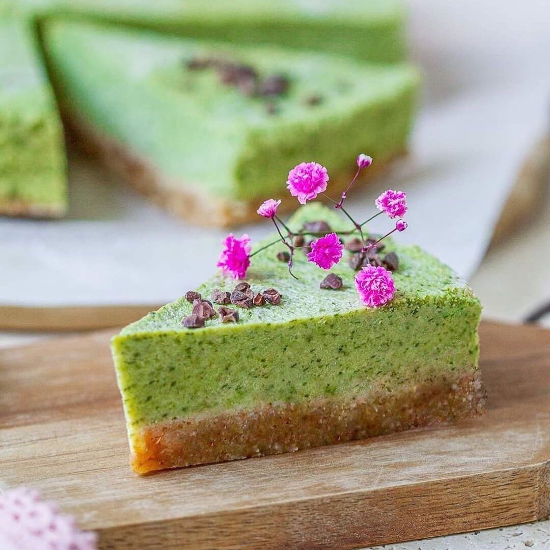 Raw Vegan Avocado Lime Pie