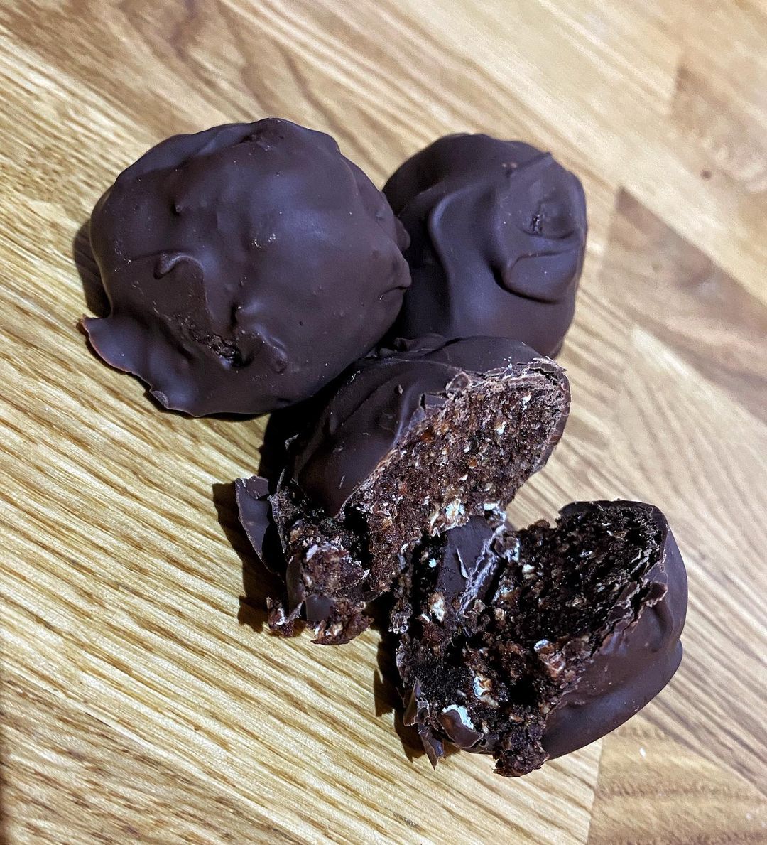 Double Chocolate Energy Balls