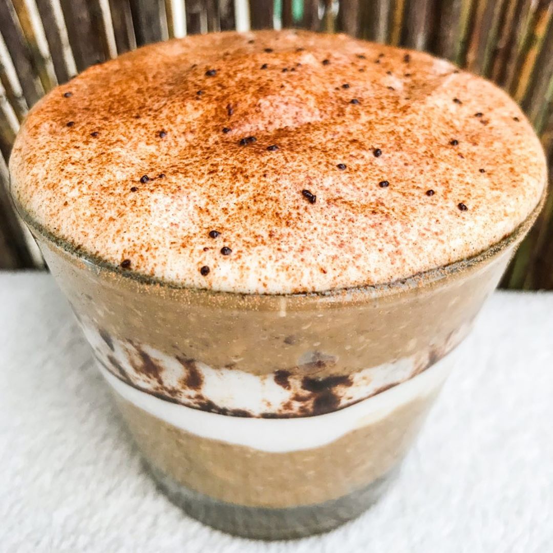Vegan Tiramisu Overnight Oats