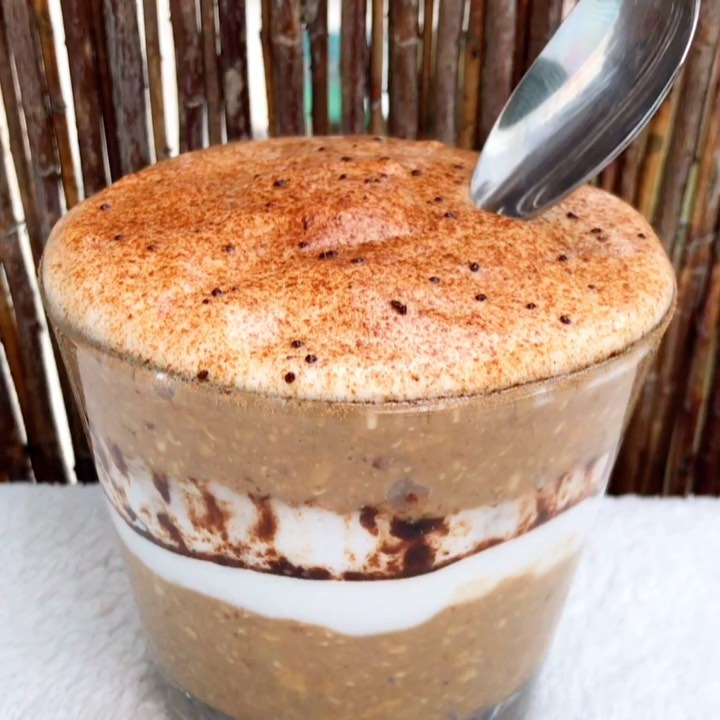 Vegan Tiramisu Overnight Oats