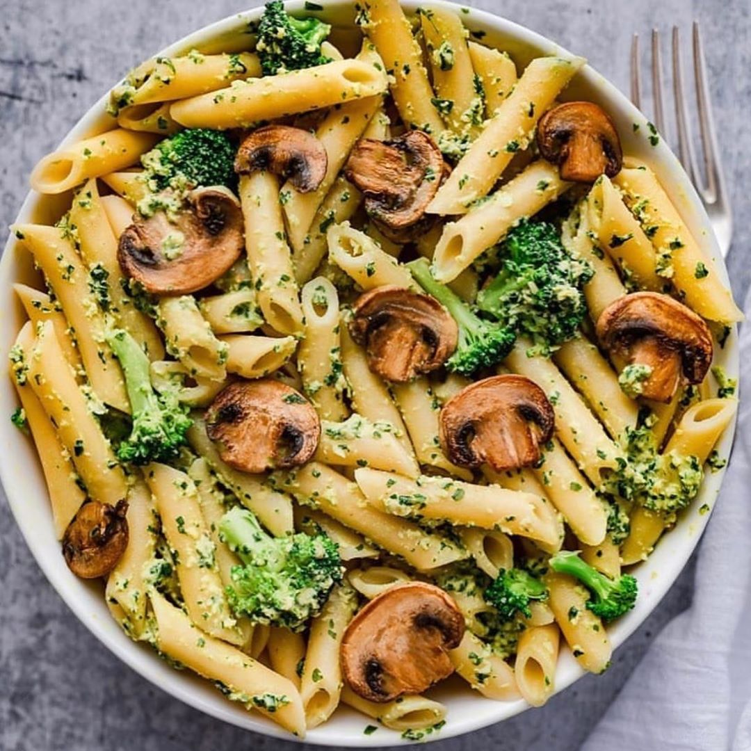 Hummus Basil Pesto