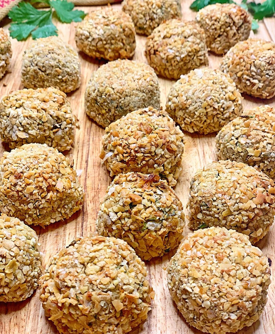 Falafel with Vegan Yogurt Dressing