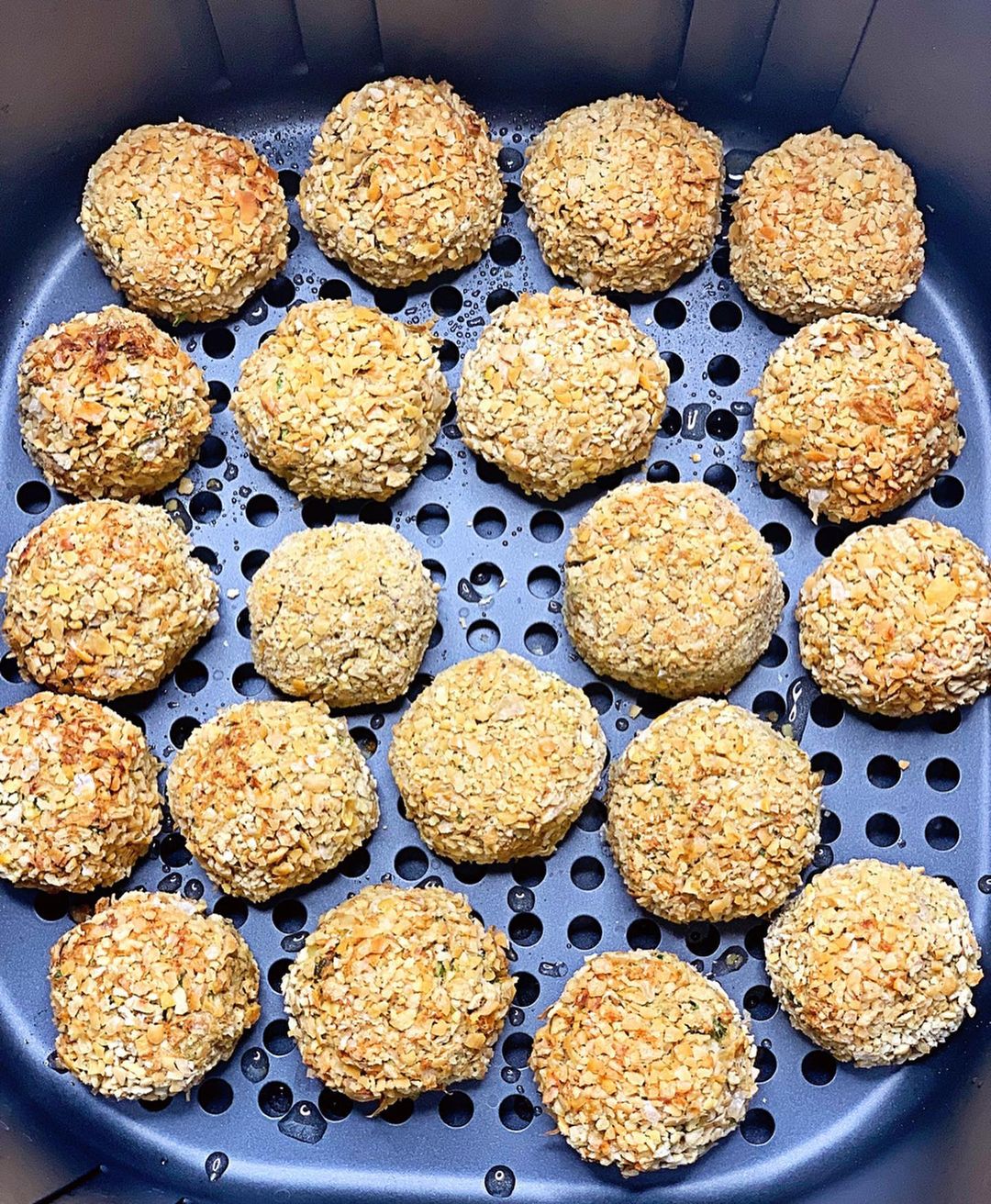 Falafel with Vegan Yogurt Dressing