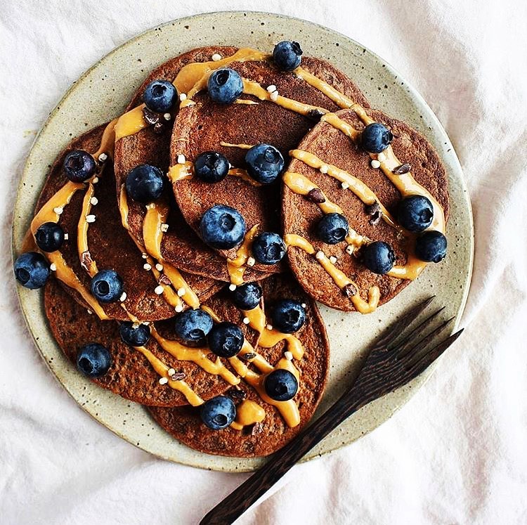 Easy and Delicious Vegan Chocolate Pancakes