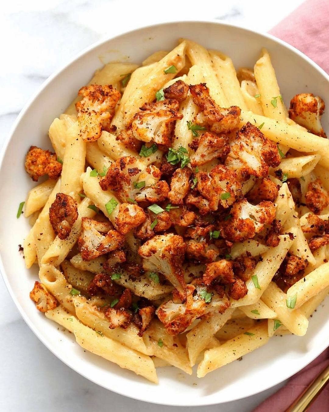 Vegan Garlic Pasta with Roasted Cajun Cauliflower