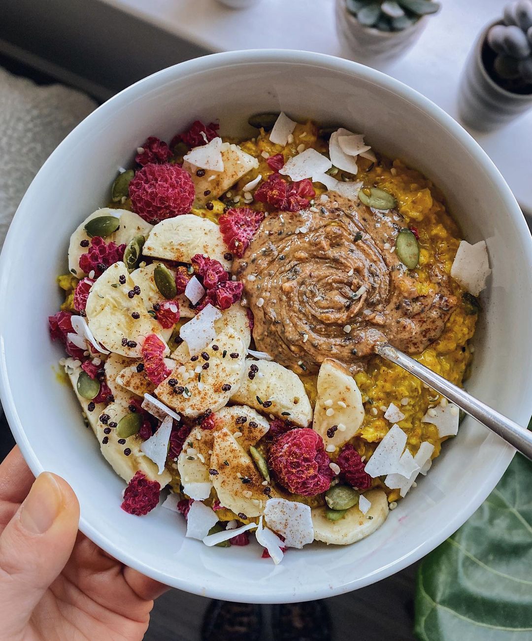 Immune Boosting Golden Milk Overnight Oats