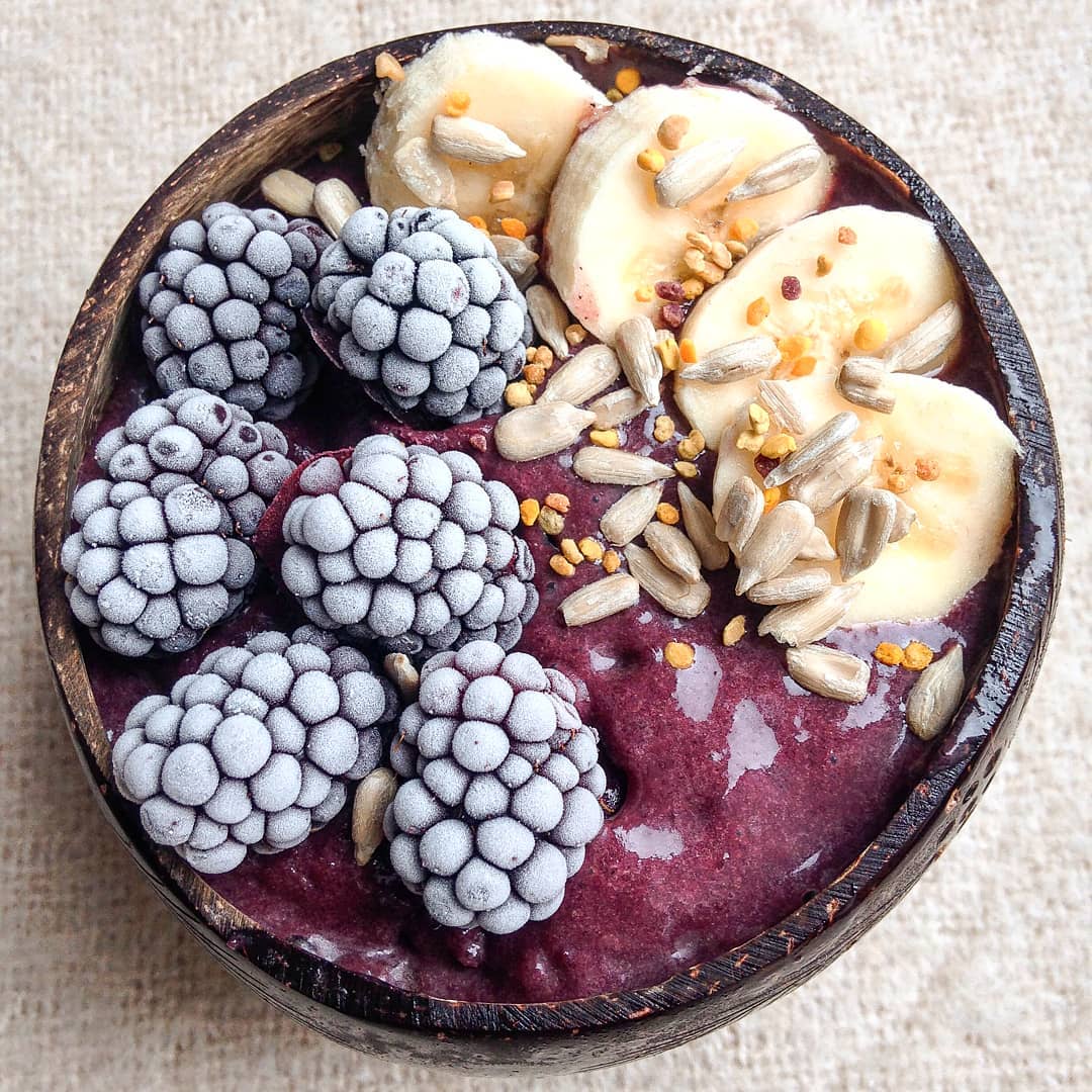 Banana and Acai Smoothie Bowl