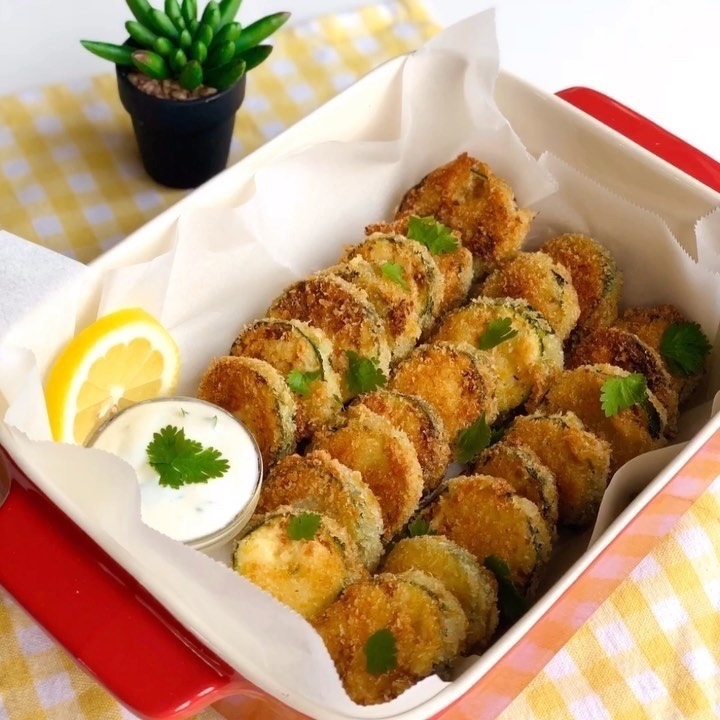 Vegan Zucchini Crisps with Dipping Sauce