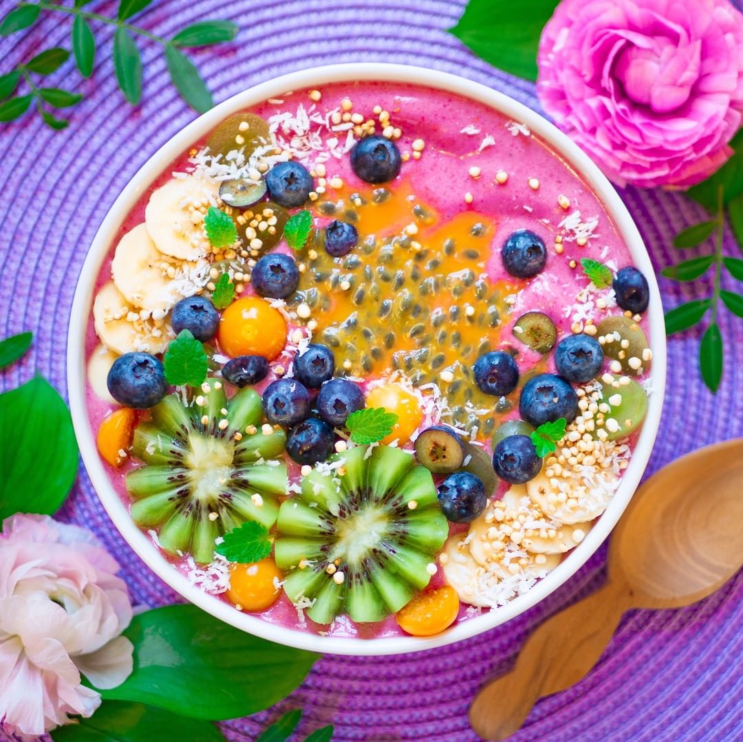 Pink Dragonfruit Smoothie Bowl with Toppings