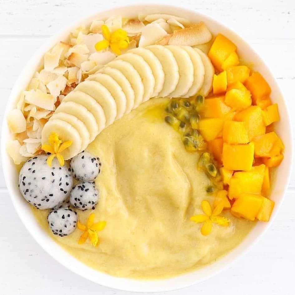 Passionfruit Mango Smoothie Bowl