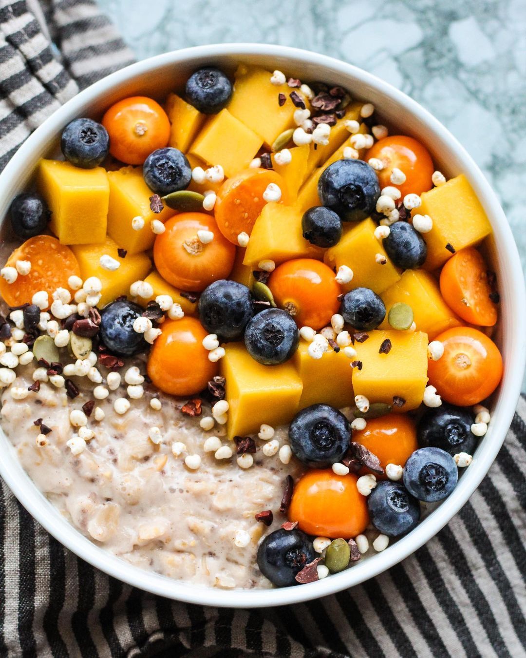 Chai Tea Infused Oats Breakfast Bowl