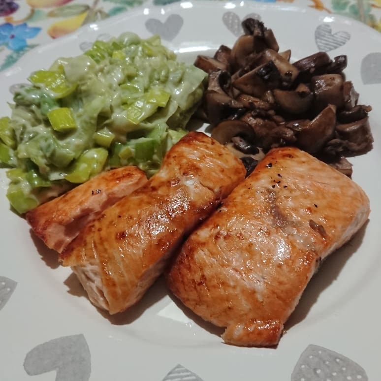 Grilled Salmon for Tonight's Dinner with Mushrooms and Cheesey Leeks.