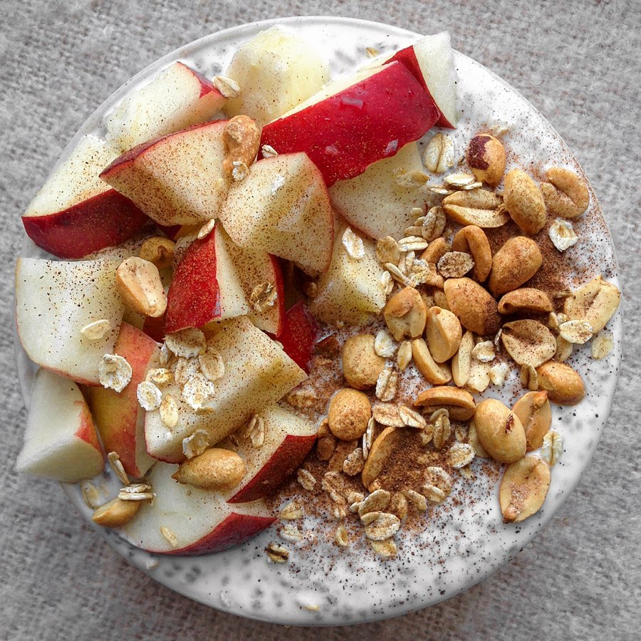 Apples, Peanuts and Cinnamon Chia Pudding
