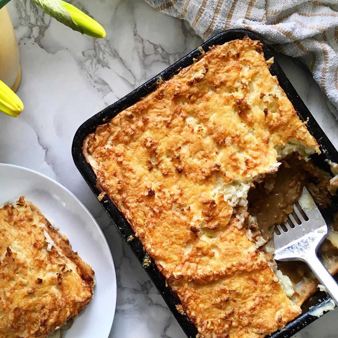 Cheesy Crust Cottage Pie