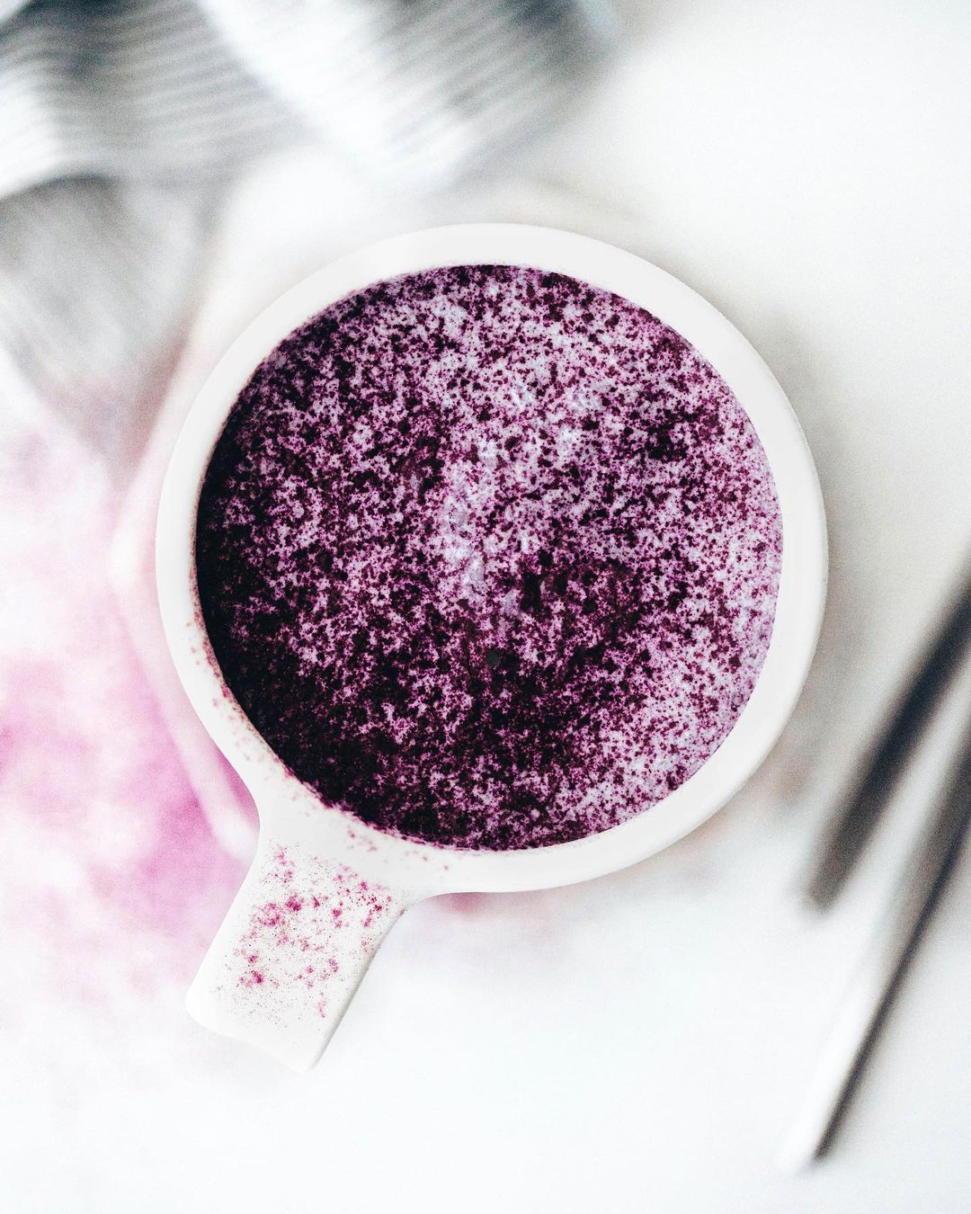 Black Goji Cardamom Latte