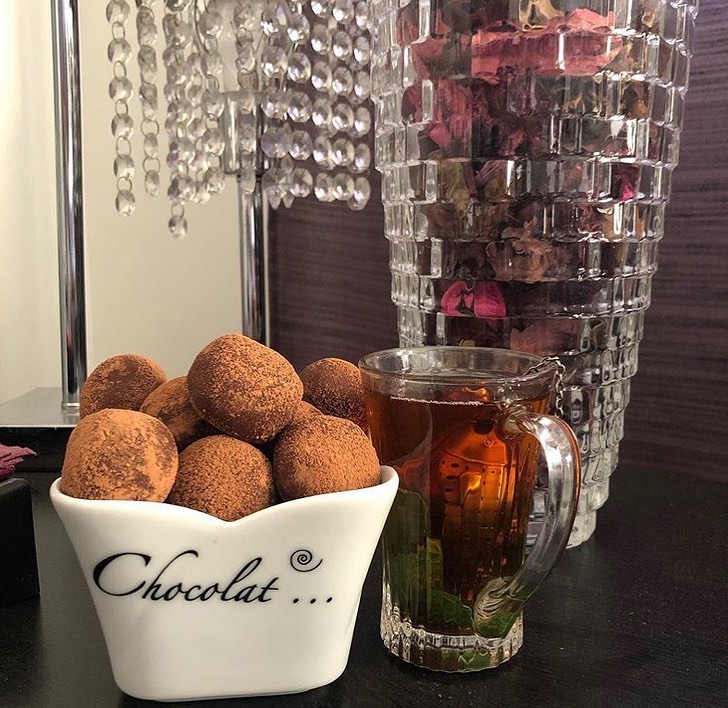 Easy Keto Chocolate Snack