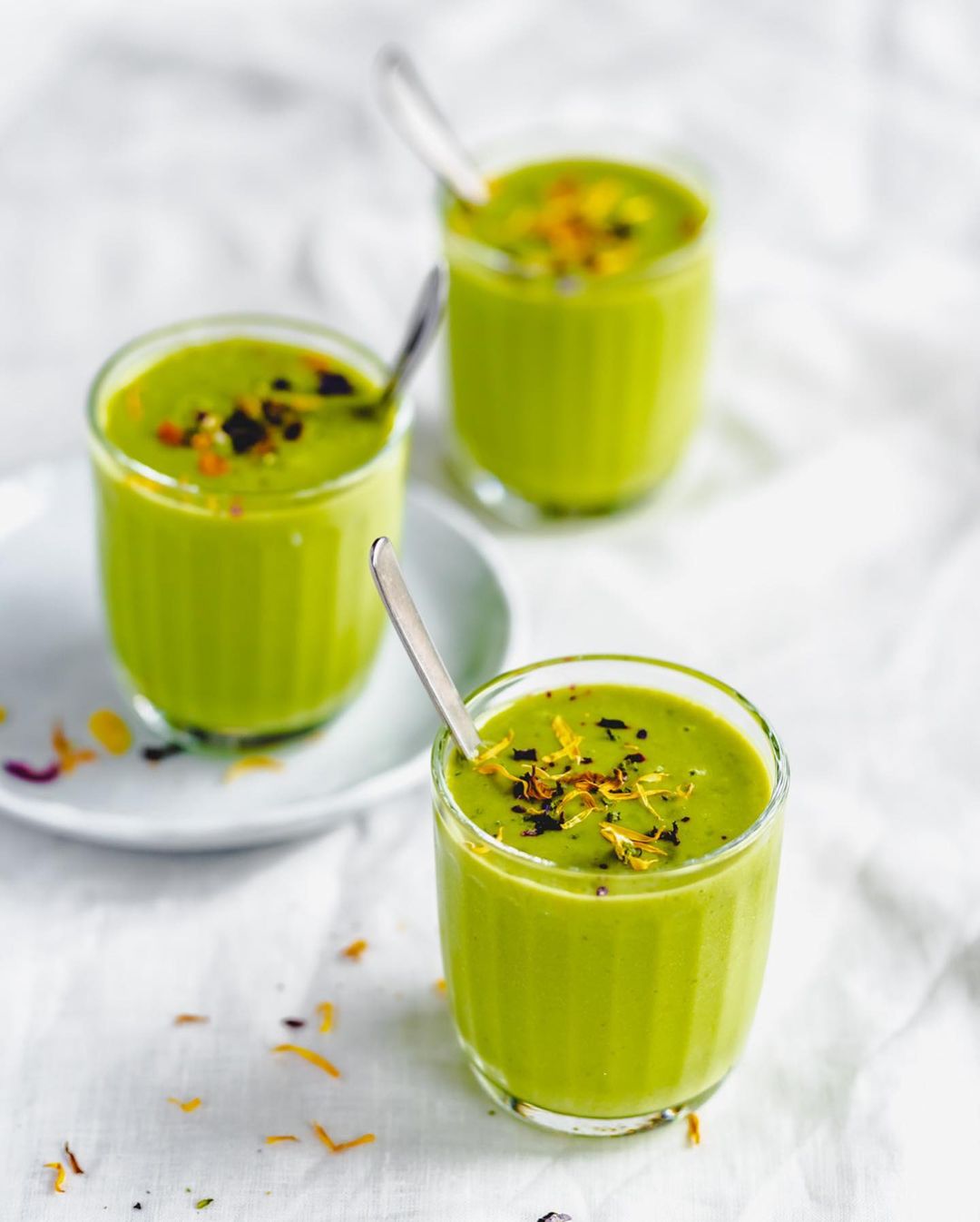 Energizing Matcha Mango Banana Smoothie