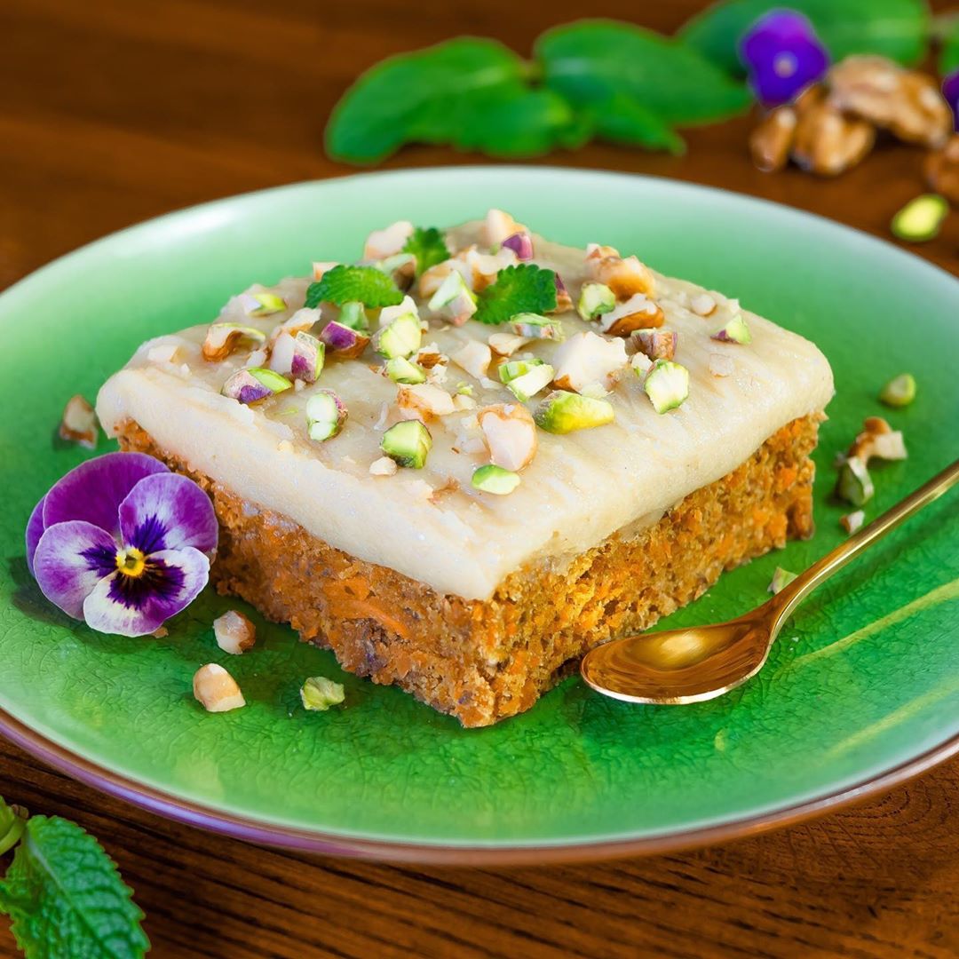 Raw Vegan Carrot Cake with Lemon Cashew Frosting