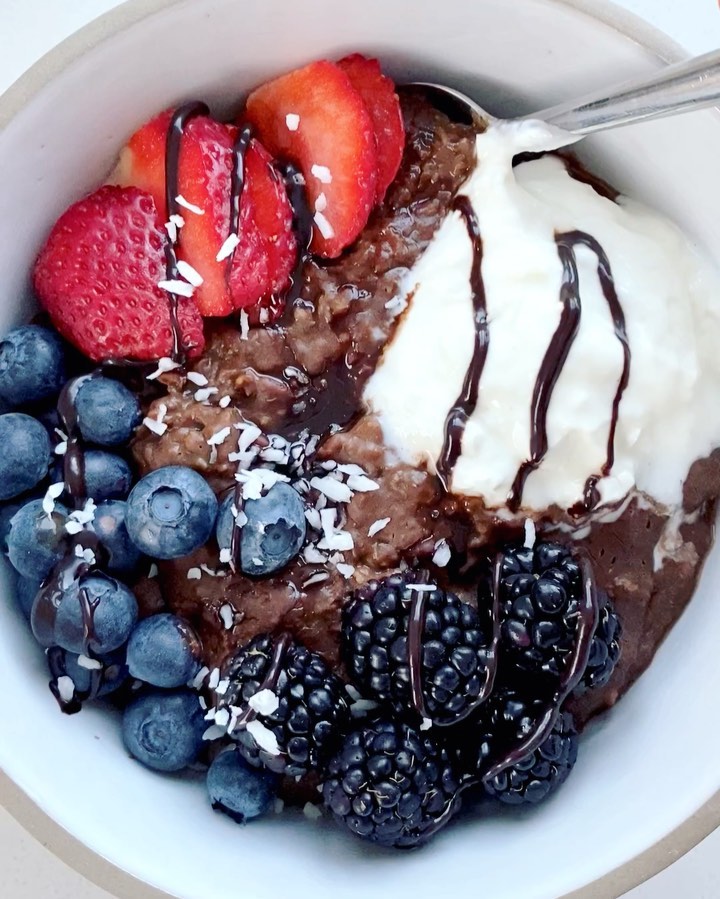 Chocolate Zucchini Oats Porridge with Yogurt