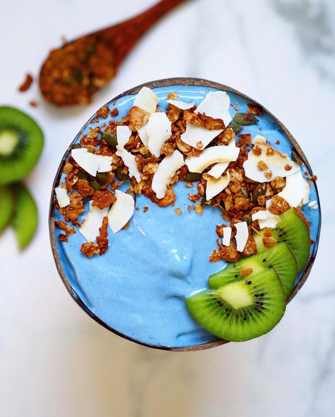 Vegan Frozen Banana Spirulina Smoothie