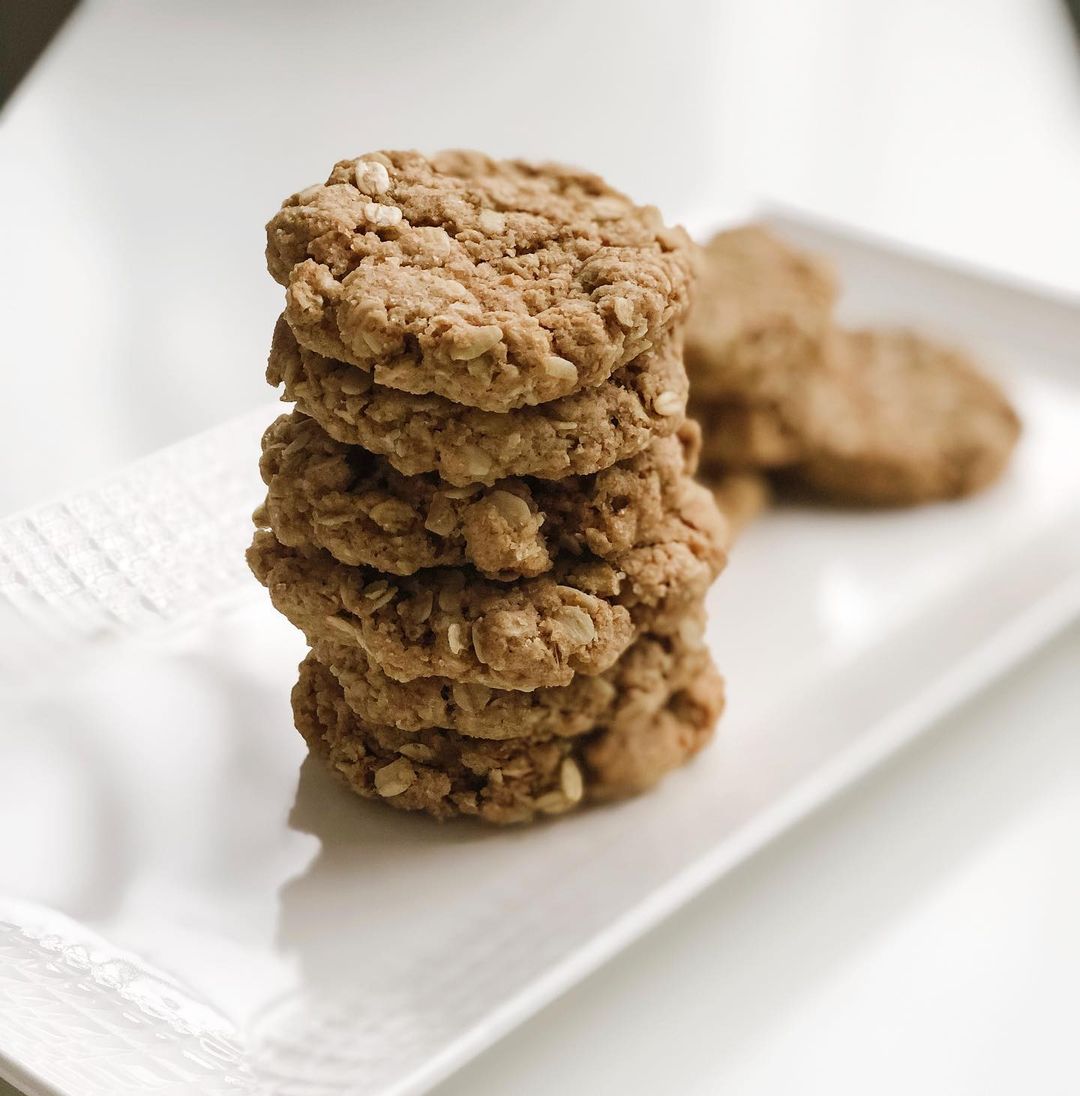 Easy Dairy-Free Oatmeal Cookies